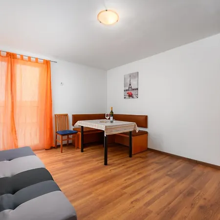 Ven Apartmani Bed & Breakfast