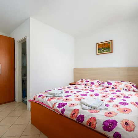 Ven Apartmani Bed & Breakfast Funtana