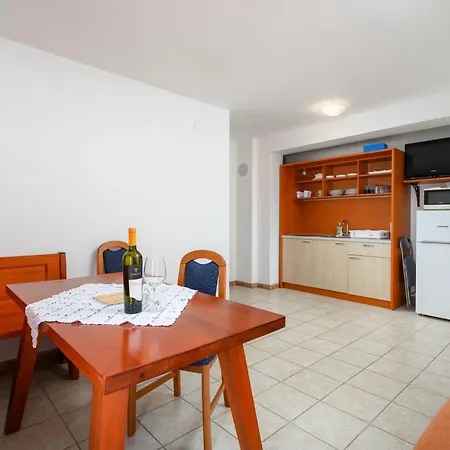 Ven Apartmani Bed & Breakfast *