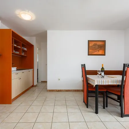 Ven Apartmani Funtana
